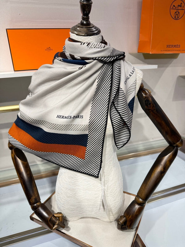 HM 2026 Cheval à la Couverture Spirale Square Scarf 140cm Cashmere Silk