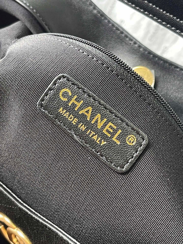 CC 25A Tote Bag 33cm Black Suede