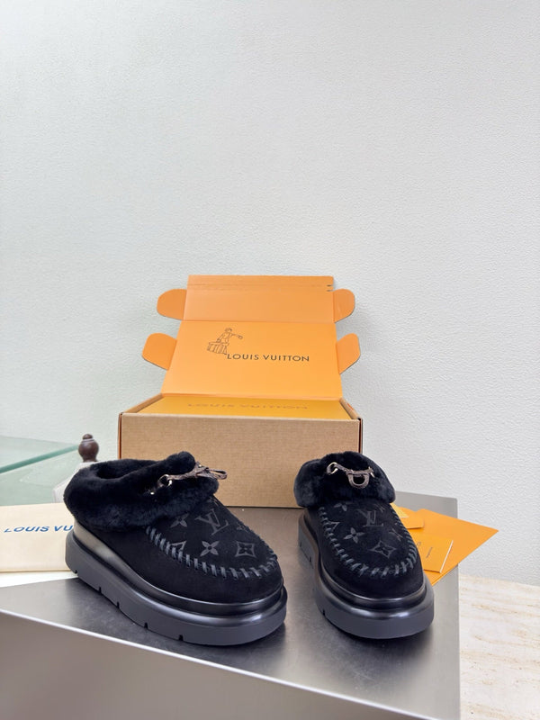 LV Lamb-lined Platform Slippers Black Lamb Wool Suede 566892