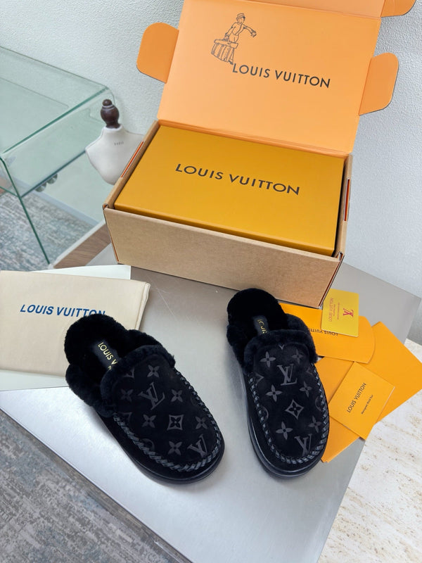 LV lamb Wool Slippper Black Suede 566889