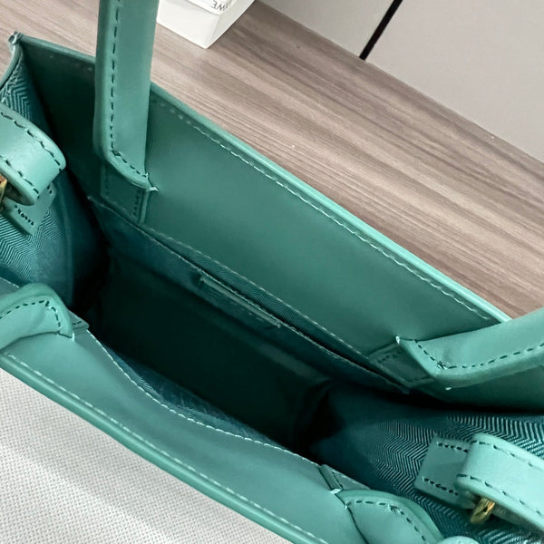 LOE Standard A5 Tote bag in Glossy Turquoise Calfskin 274269