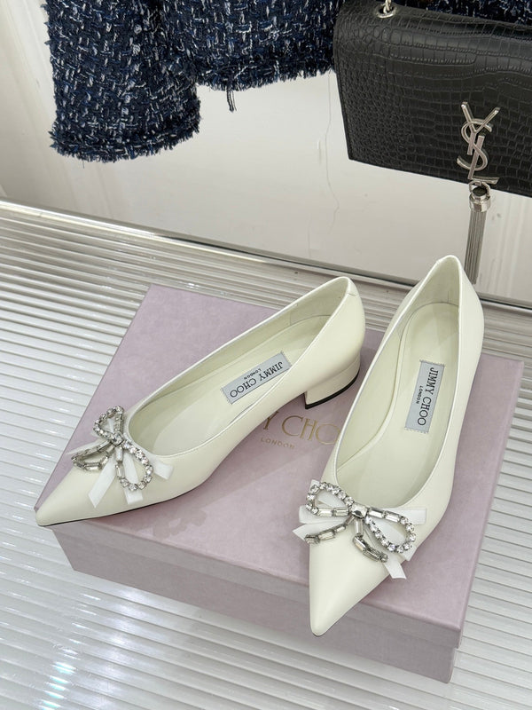 Jimmy Choo 26WF Pointed Toe Rhinestone Bow Chunky Heel White Sheepskin 573542