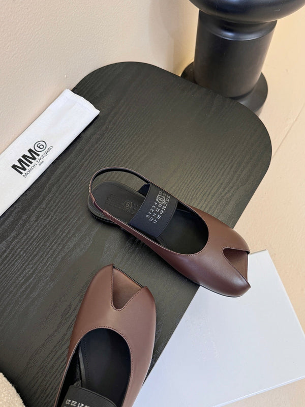 Maison Marginal Apple Toe Ballet Sandals Brown in Cowhide 580434