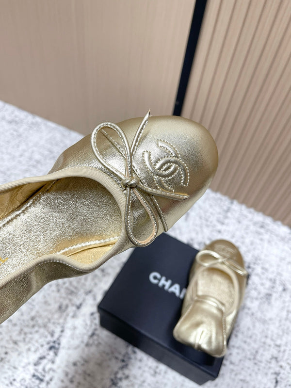Chanel 26SS Ballet Flats Shoes Gold Metallic in Lambskin 591393