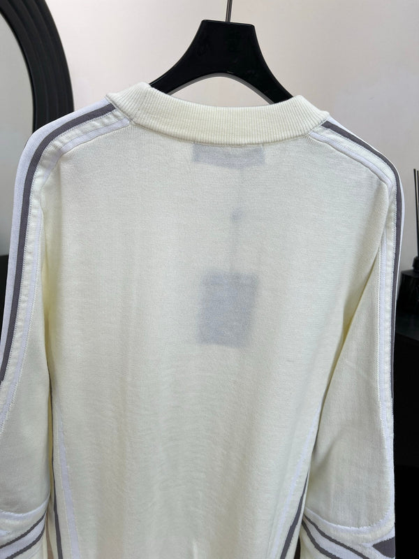 LV Monogram Floral Knit Sweater 799868