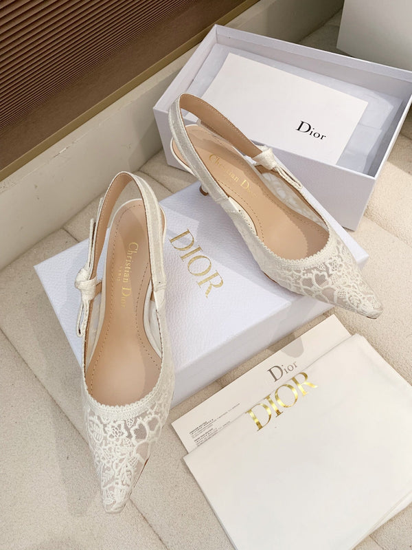 CD Ribbon Lace Open-toe Ivory Sandals 65 in Sheepskin 598118