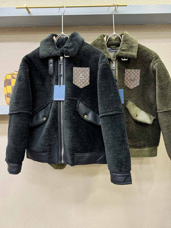 Louis Vuitton Shearling/Fur Coat 494015