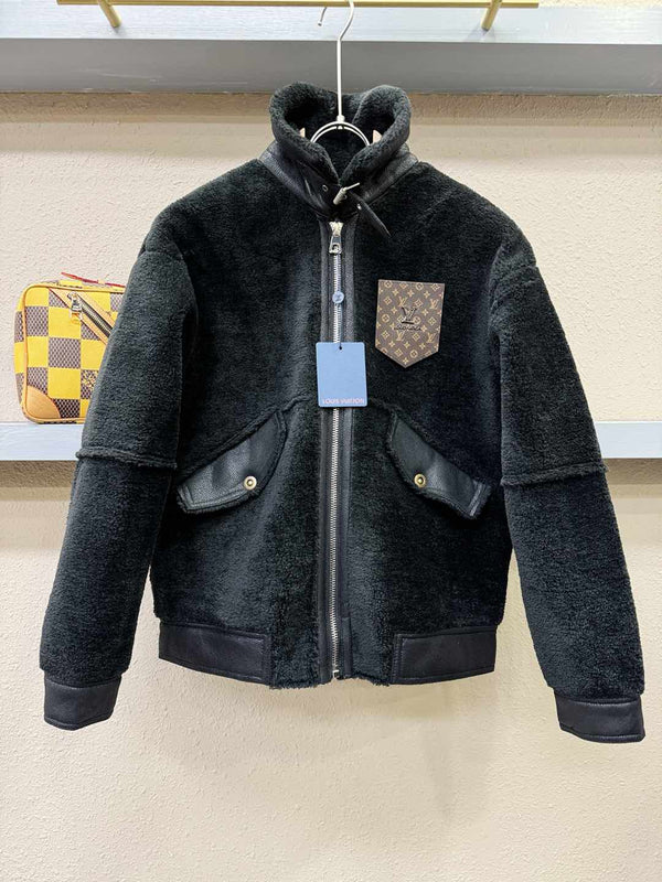 Louis Vuitton Shearling/Fur Coat 494015