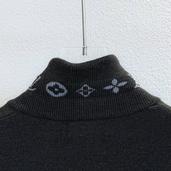 LV Jacquard Zipper Stand Collar Knit Sweater 493382