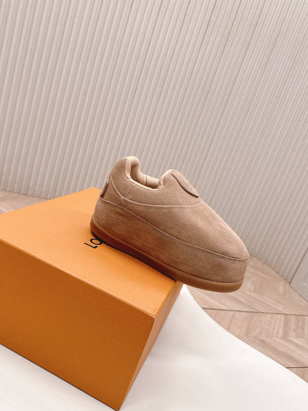 LV x Nigo Collaboration Yeti Sneakers Beige in Suede Cowhide Leather 600794