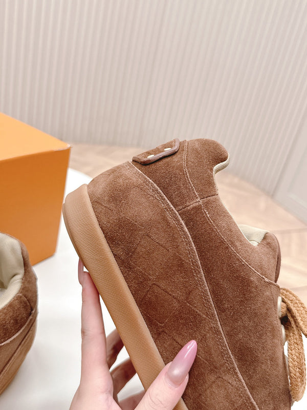 LV x Nigo Collaboration Lace-up Yeti Sneakers Brown in Suede 600797
