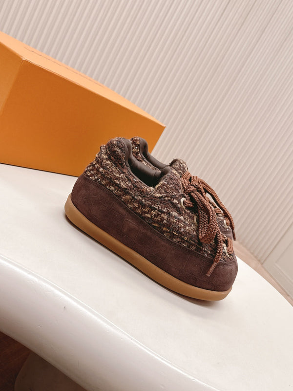 LV x Nigo Collaboration Lace-up Yeti Sneakers Dark Brown in Suede 600799