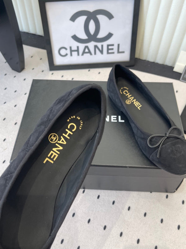 CC Ballet Flats Black in Suede 611695