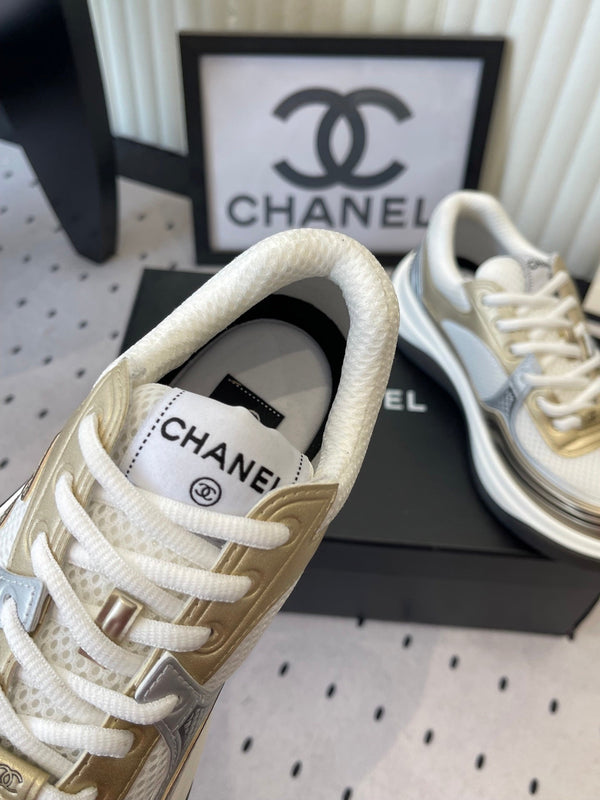 CC Sneaker Gold Metallic Silver in Cowhide 611663