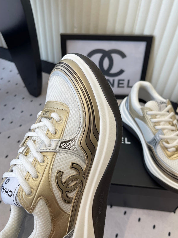 CC Sneaker Gold Metallic Silver in Cowhide 611663