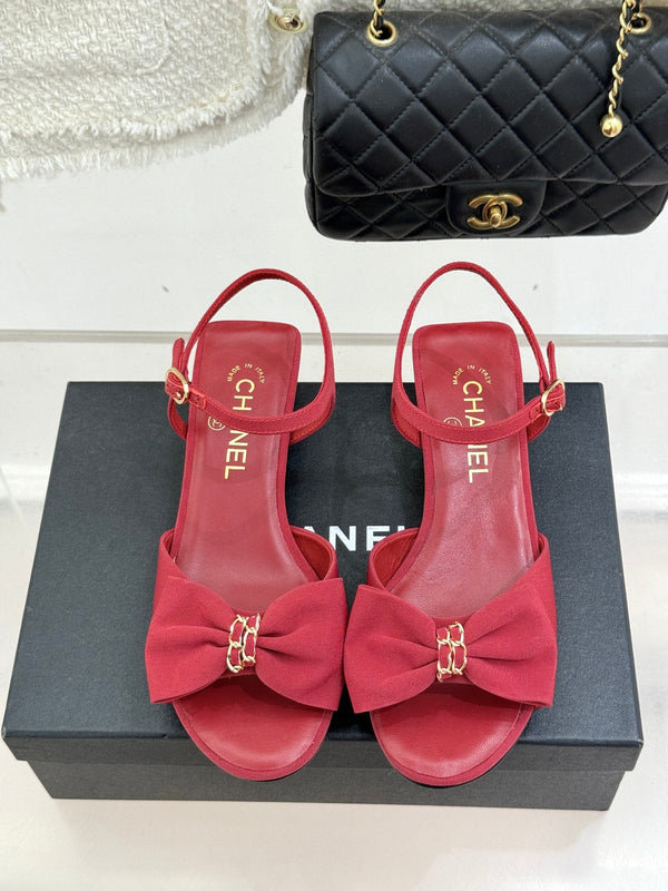 Chanel 26C Chain Bow Chunky Heel Sandals Red in Cowhide 615987