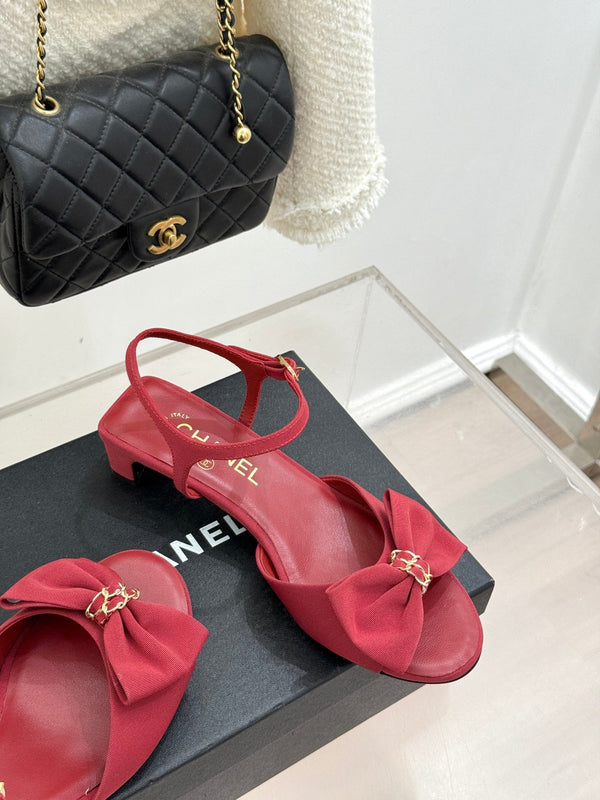 Chanel 26C Chain Bow Chunky Heel Sandals Red in Cowhide 615987