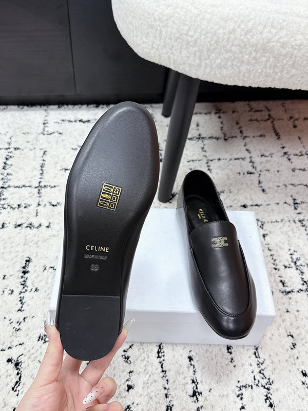Celine 26 Aura Triomphe Loafer Black in Lambskin 631123