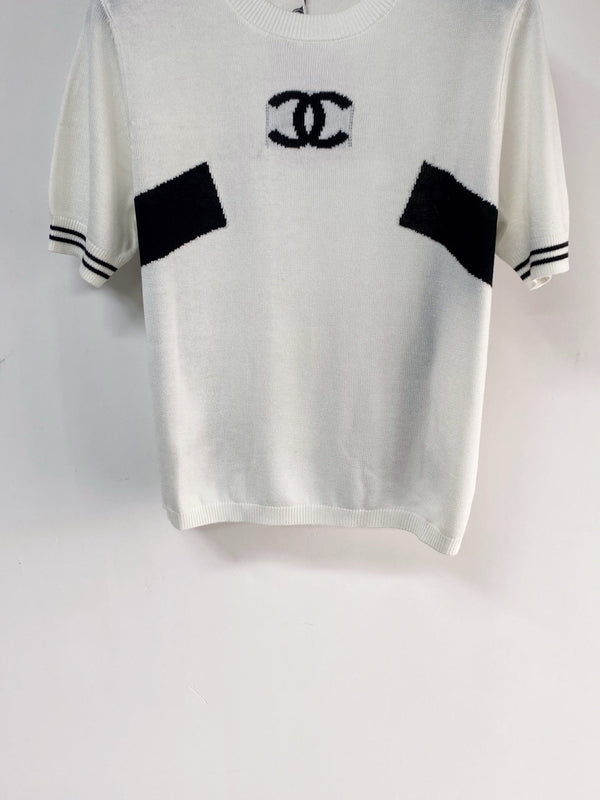 Chanel Short-Sleeve T-Shirt White in Wool 153741