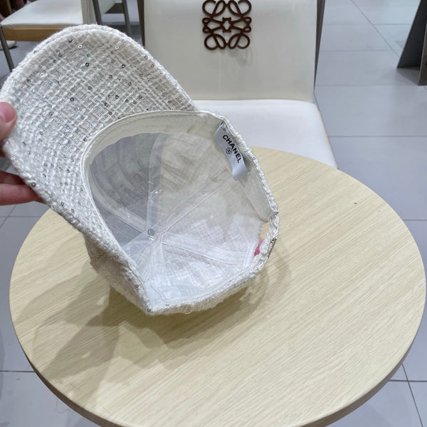Chanel Baseball Cap With Heavy Pearl Off-white in Cloth 192119