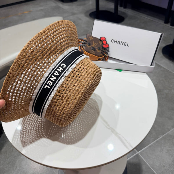 Chanel Elegant hat Camel Black in Straw 197761