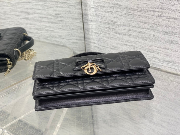 Dior 26 Bow Pearl Chain Clutch Black Lambskin GHW