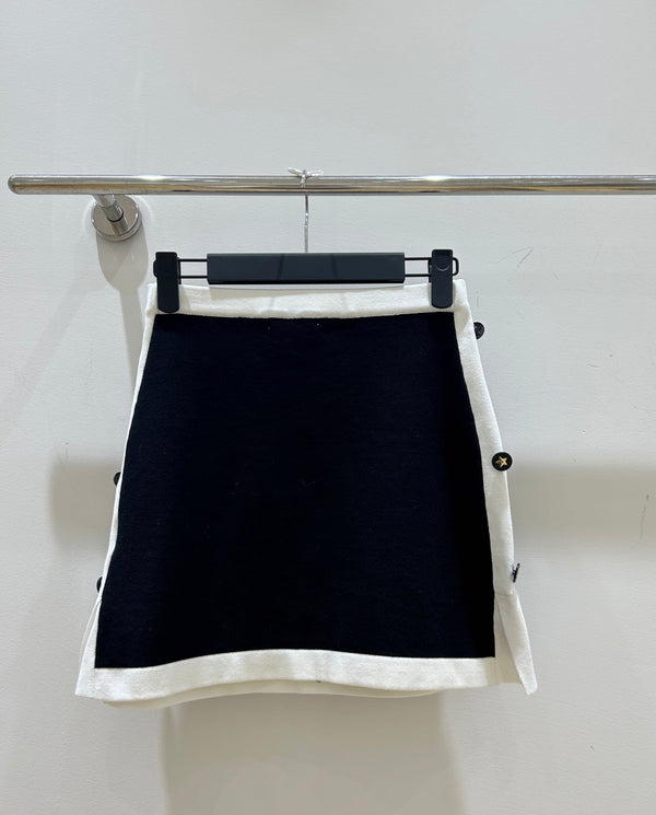 Dior Black and White Color-blocked Midi Skirt in Viscose 214023