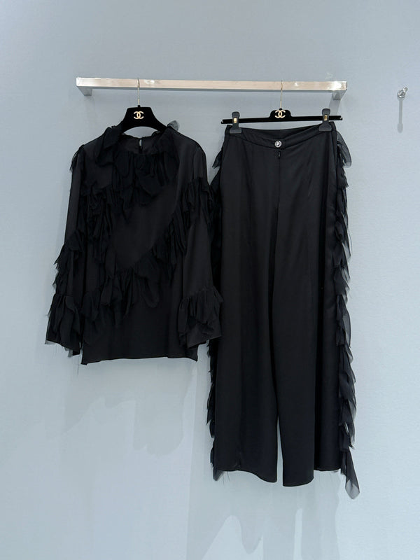 Chanel Ruffle Round Neck Top Black in Silk 209474
