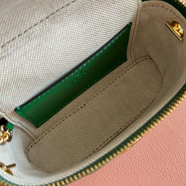 Gucci GG Matelassé Mini Bag 16 Green in Quilted Leather 284909