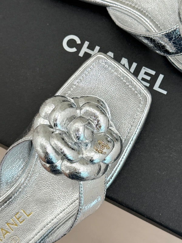 Chanel 26 Camellia Flip-Flops Silver in Cowhide 706389