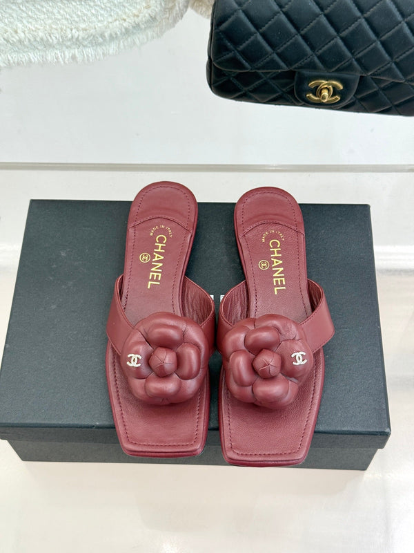 Chanel 26 Camellia Flip-Flops Burgundy in Cowhide 706388