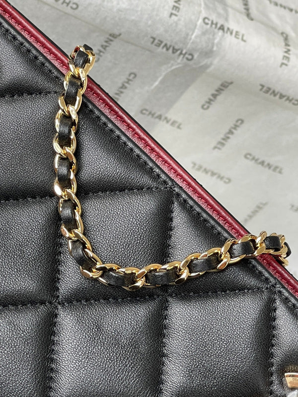 Chanel 26 Small Shopping Bag 24.5 Black in Lambskin