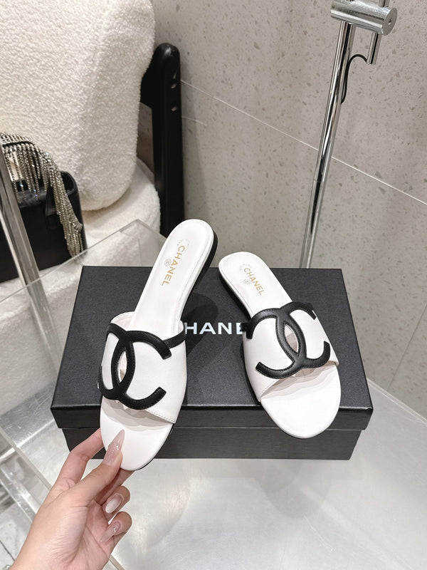 Chanel Double C Flat Slip-on Sandals White in Lambskin 740708