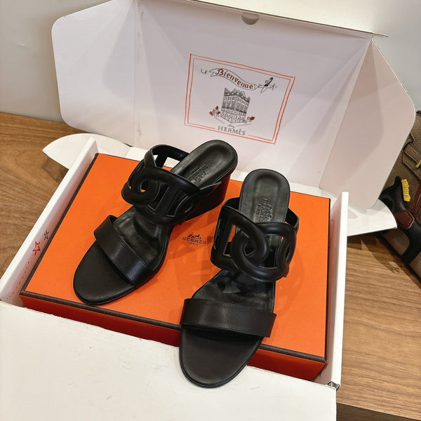 Hermès Sandal 60 Black in Calfskin 743965