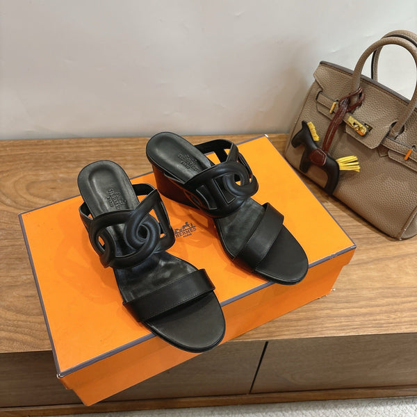 Hermès Sandal 60 Black in Calfskin 743965