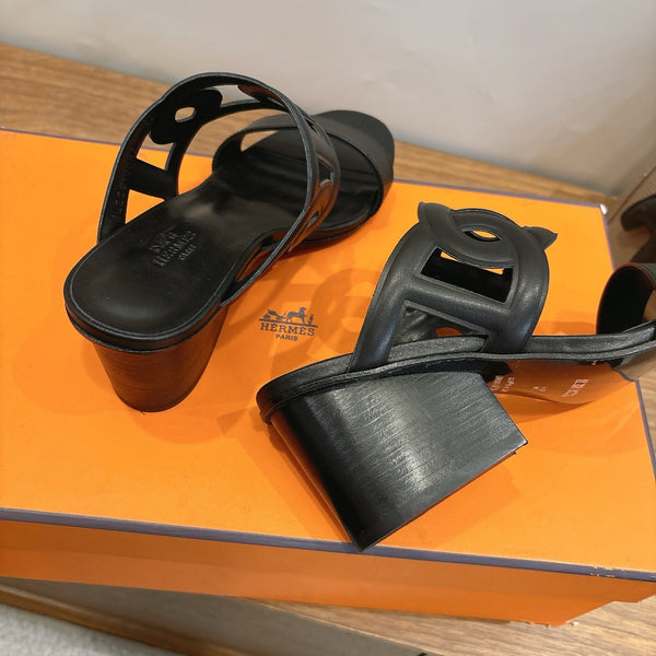 Hermès Sandal 60 Black in Calfskin 743965