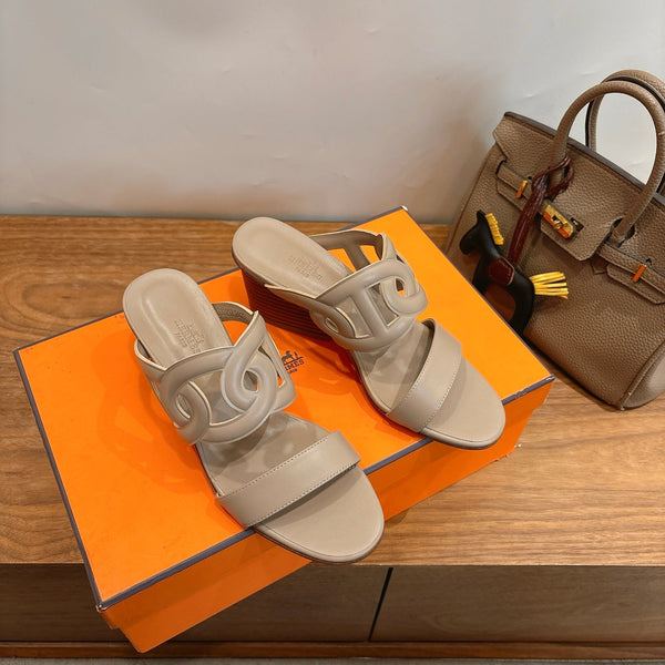 Hermès Sandal 60 Beige in Calfskin 743968
