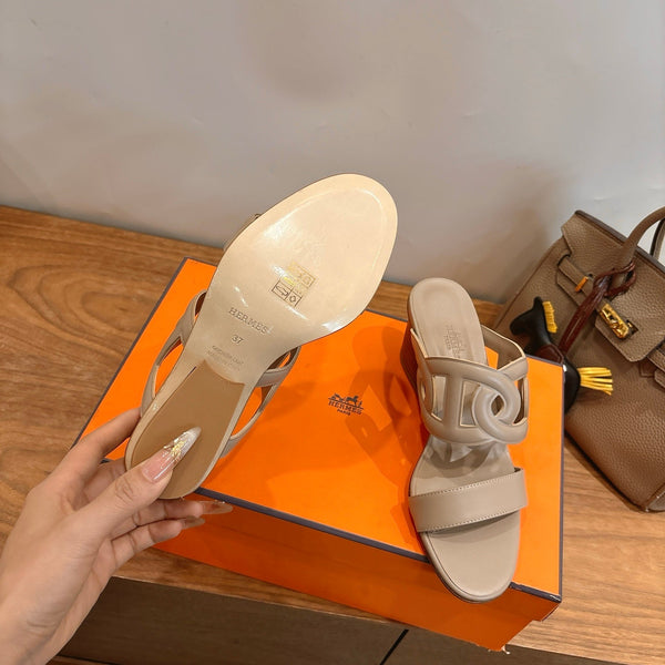 Hermès Sandal 60 Beige in Calfskin 743968