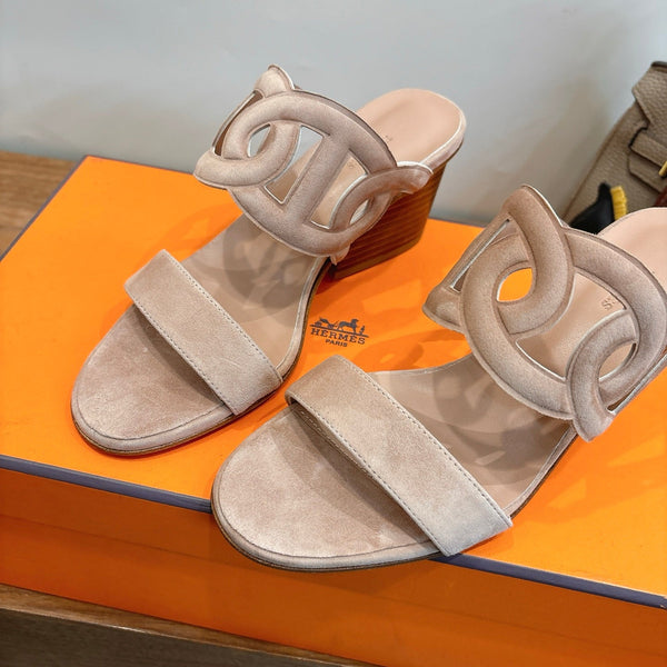 Hermès Sandal 60 Beige in Suede 743970