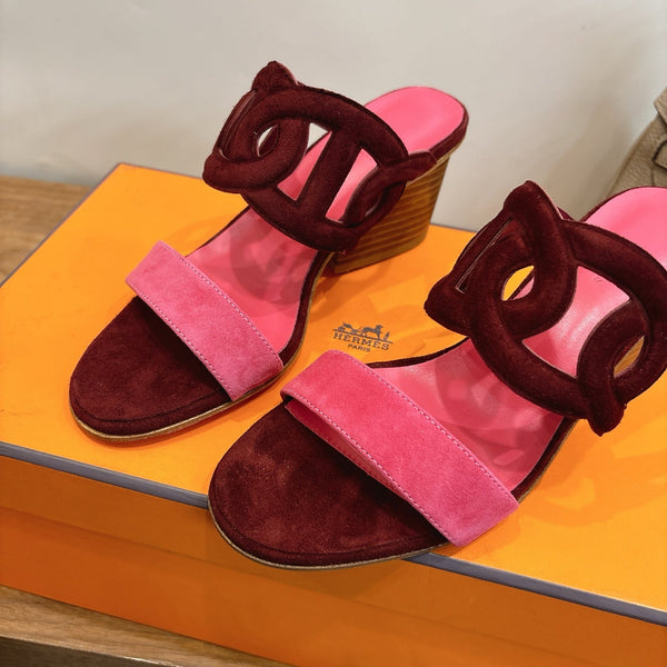 Hermès Sandal 60 Burgundy Pink in Suede 743972