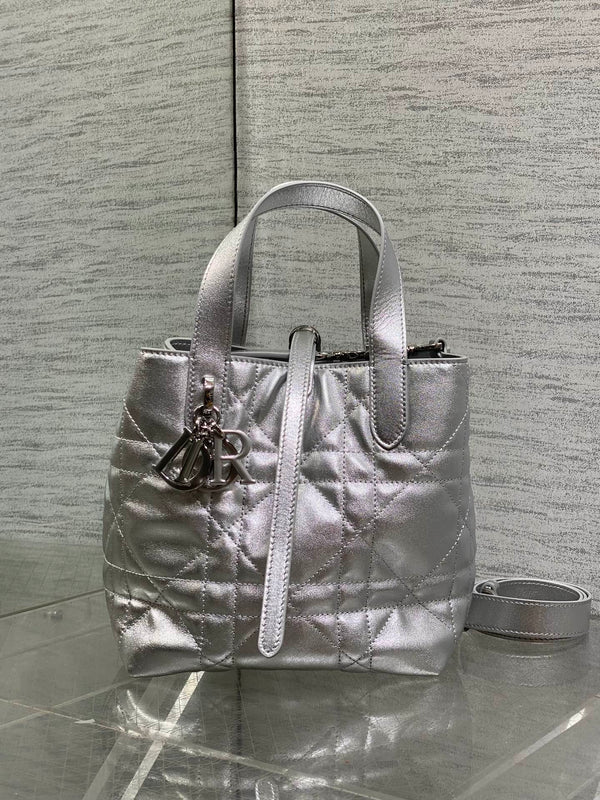 CD Toujours Vertical 18cm Silver in Cowhide 286392