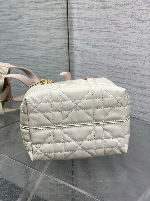 CD Toujours Vertical 18cm White Pink in Cowhide 286400