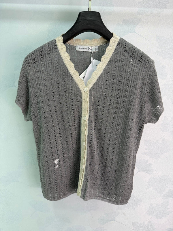 CD 26 Color-Blocked Textured Knit Top in Wool