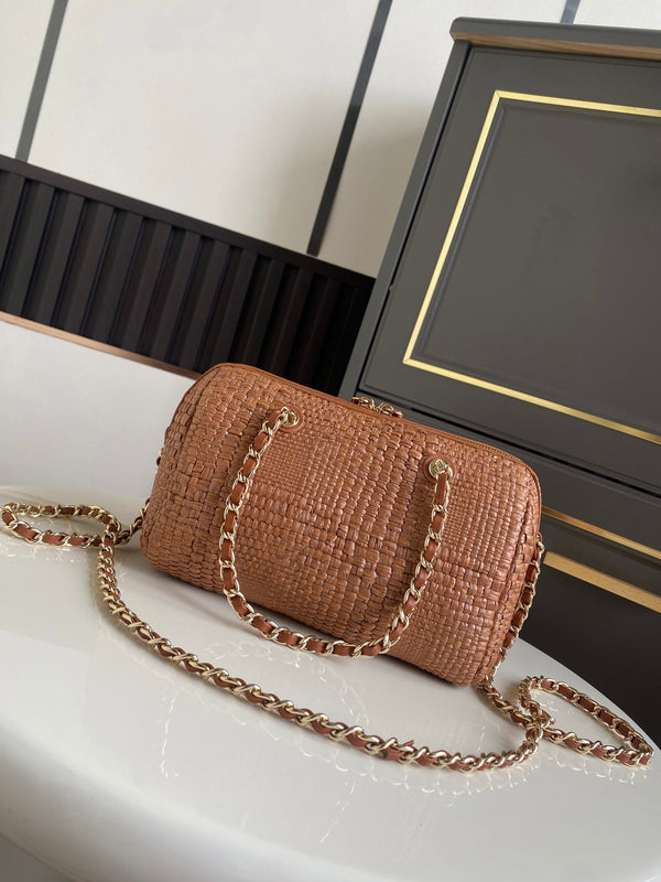 CC Classic Handbag With Chain 18.5cm Brown Woven Coconut Fiber