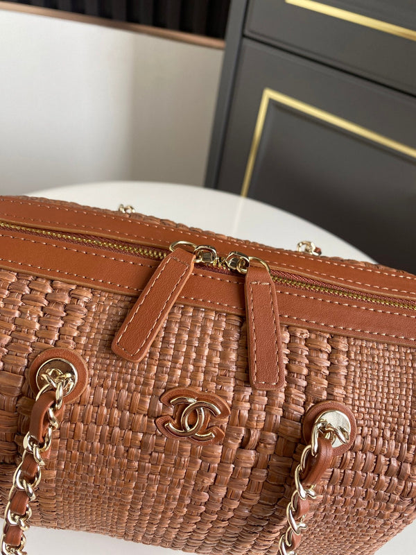 CC Classic Handbag With Chain 18.5cm Brown Woven Coconut Fiber
