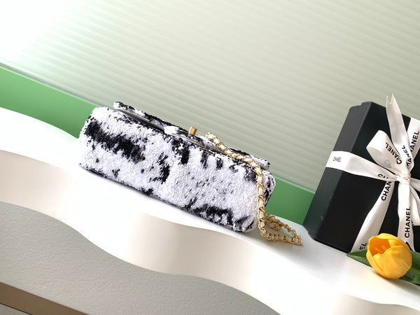 CC Flap Bag 21cm White Black Sequin Gold Hardware 157764