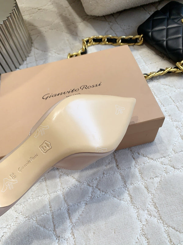 GR Pointed-Toe Mule Sandals 8.5cm Beige Patent Cowhide 851873