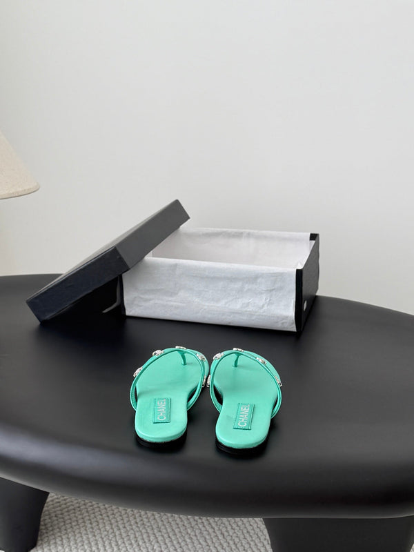CC Crystal Logo Thong Sandals Mint Green Leather 915117