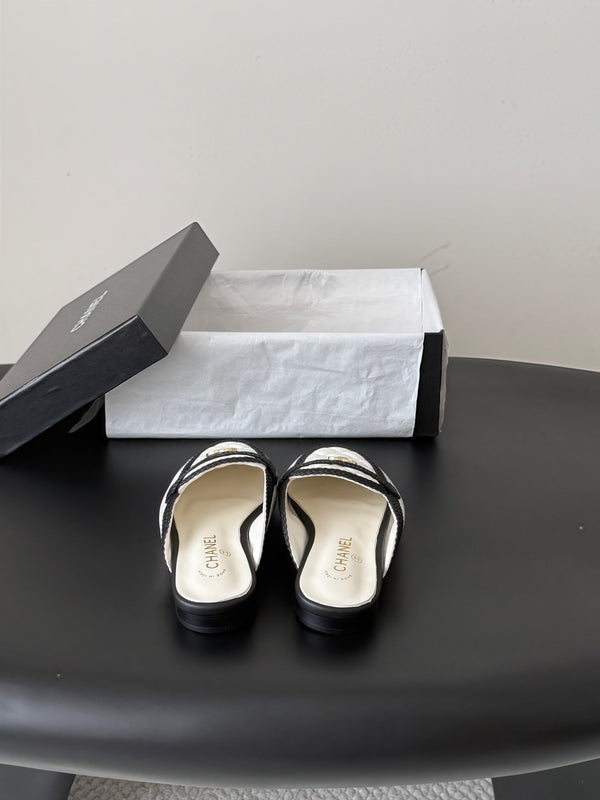CC Quilted Logo Strap Mules White Leather 914193