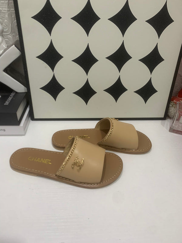 CC Chain Flat Slides Beige Leather 928603